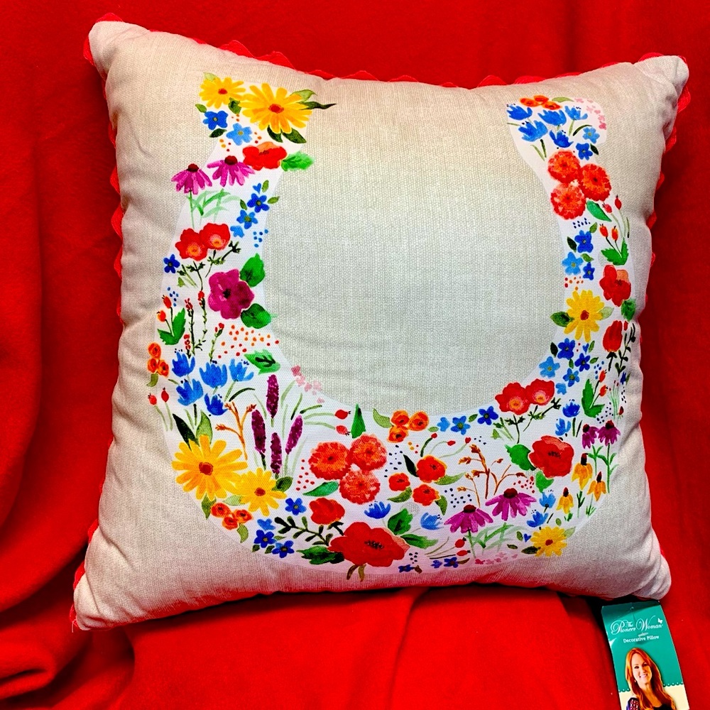 The Pioneer Woman HTF Flowering Horseshoe Pillow.